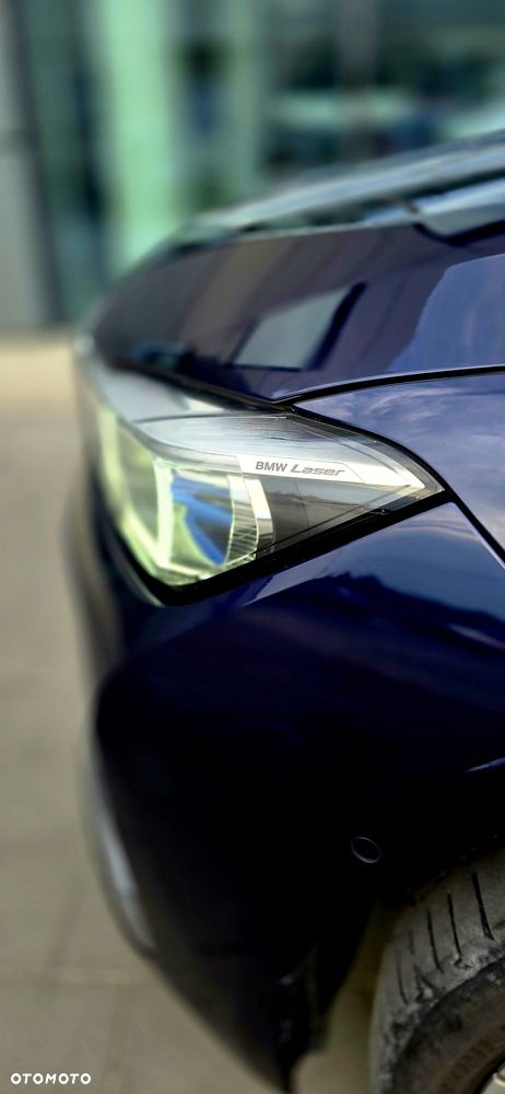 BMW Seria 7 750i xDrive - 9