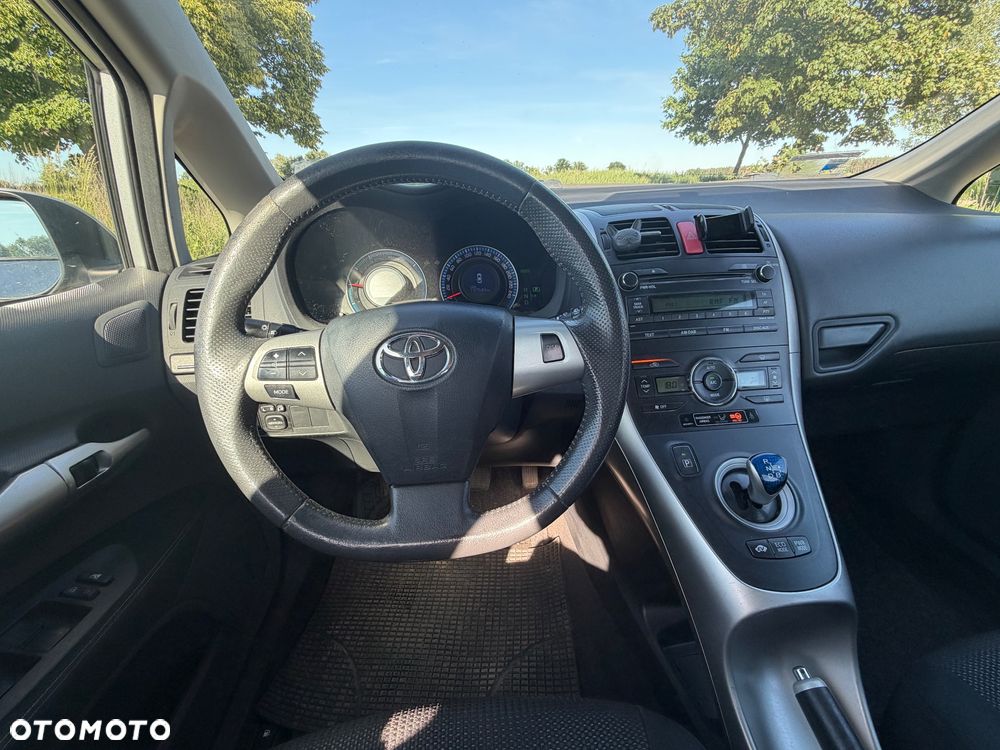 Toyota Auris 1.8 HSD Sol - 8