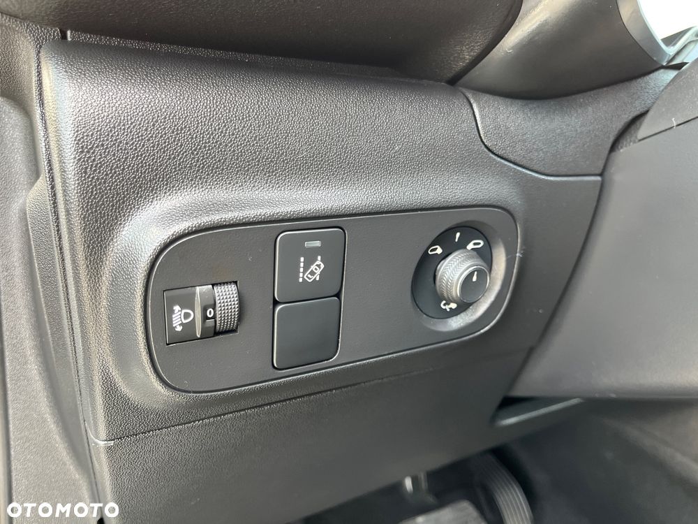 Citroën C3 Pure Tech 110 S&S EAT6 ELLE - 28