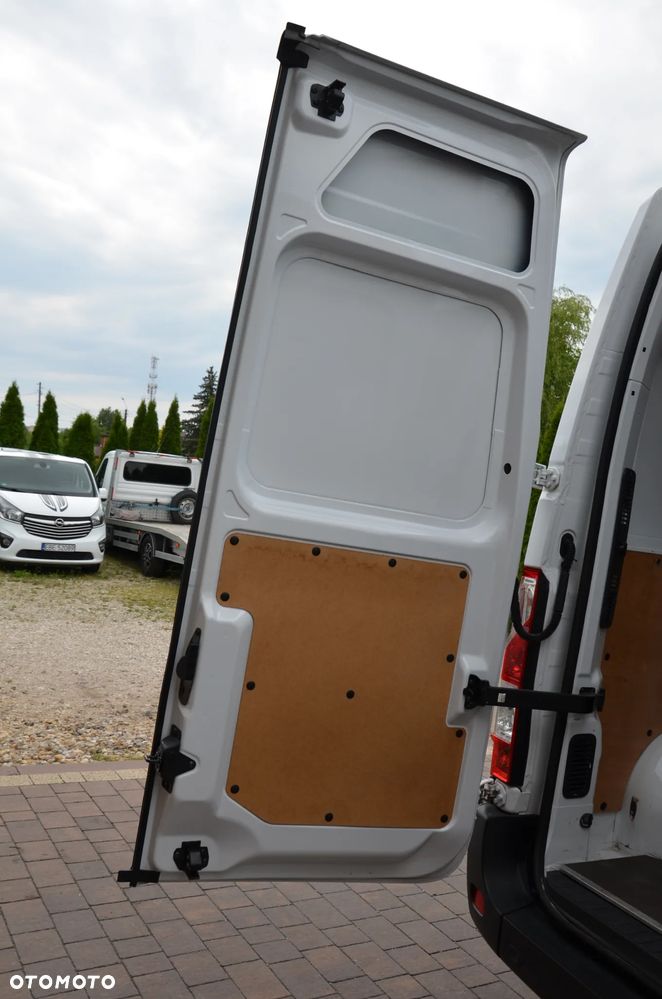 Opel Movano - 12