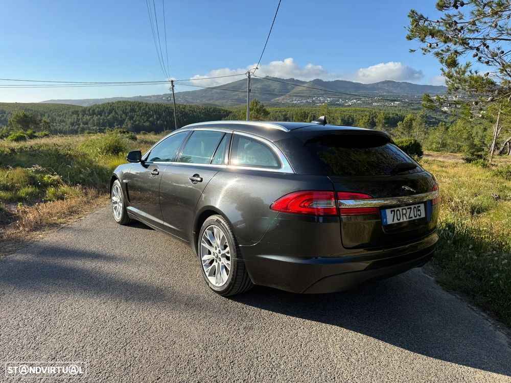 Jaguar XF Sportbrake 2.2 - 3