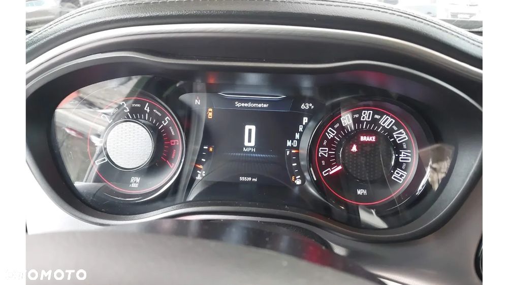 Dodge Challenger - 16