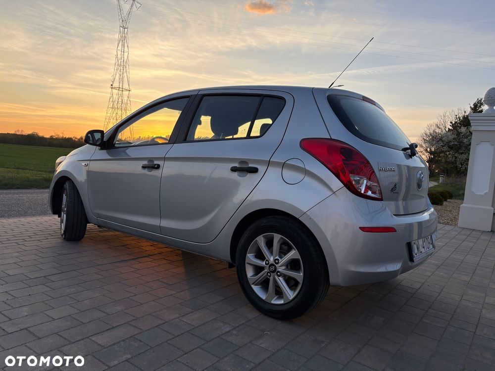 Hyundai i20 - 14