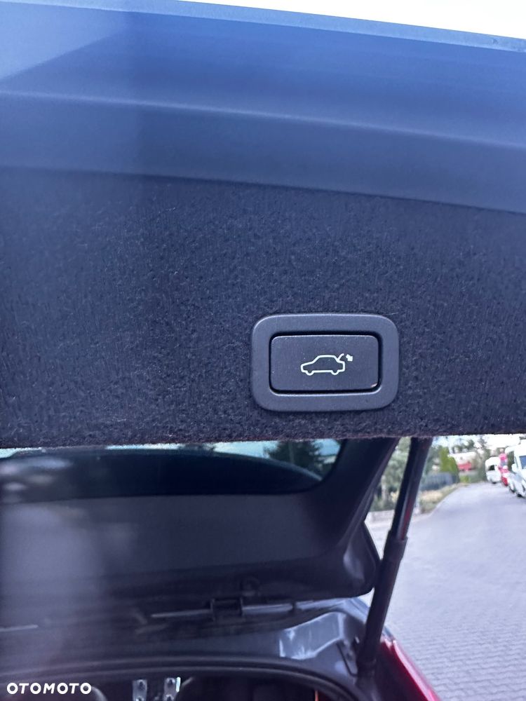 Volvo XC 60 D4 Momentum Pro - 22