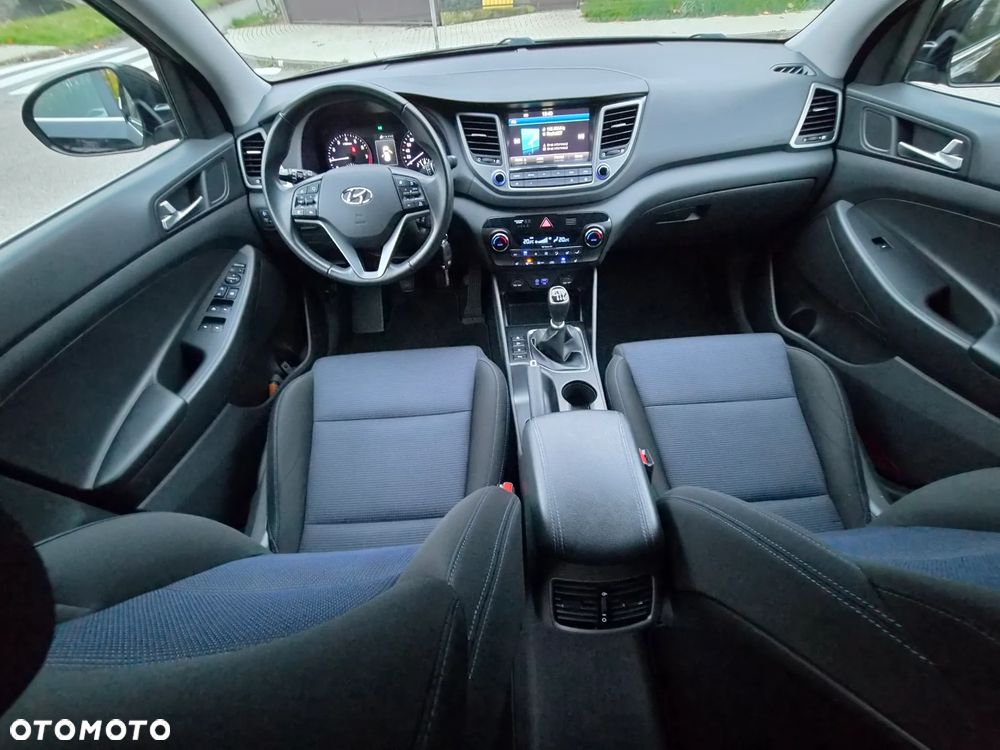 Hyundai Tucson blue 1.6 GDi 2WD Navi - 6