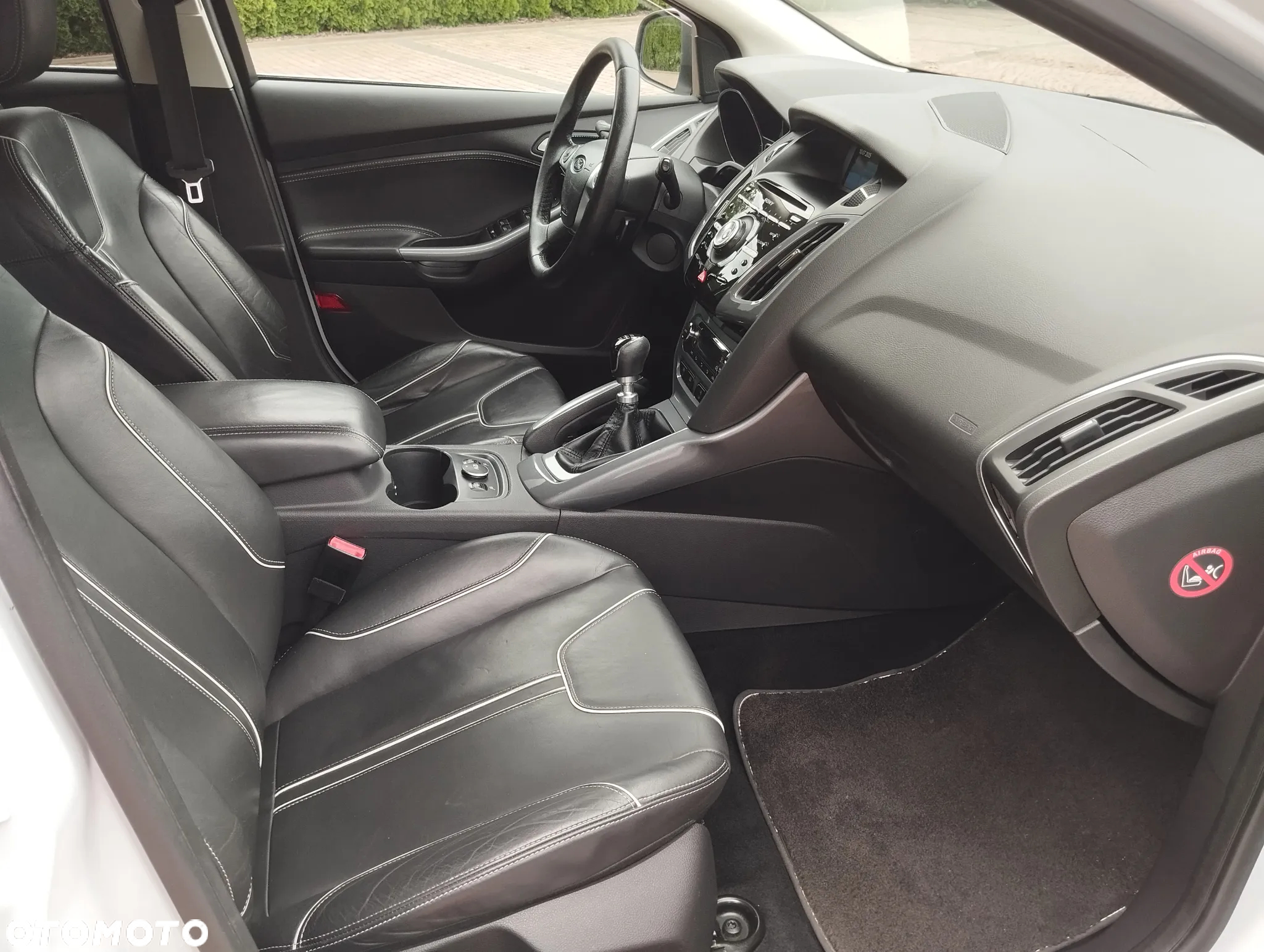 Ford Focus 1.6 EcoBoost Start-Stopp-System Champions Edition - 16