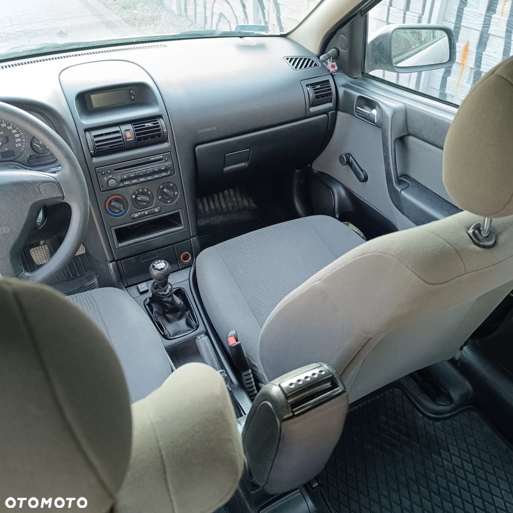 Opel Astra 1.4 - 9
