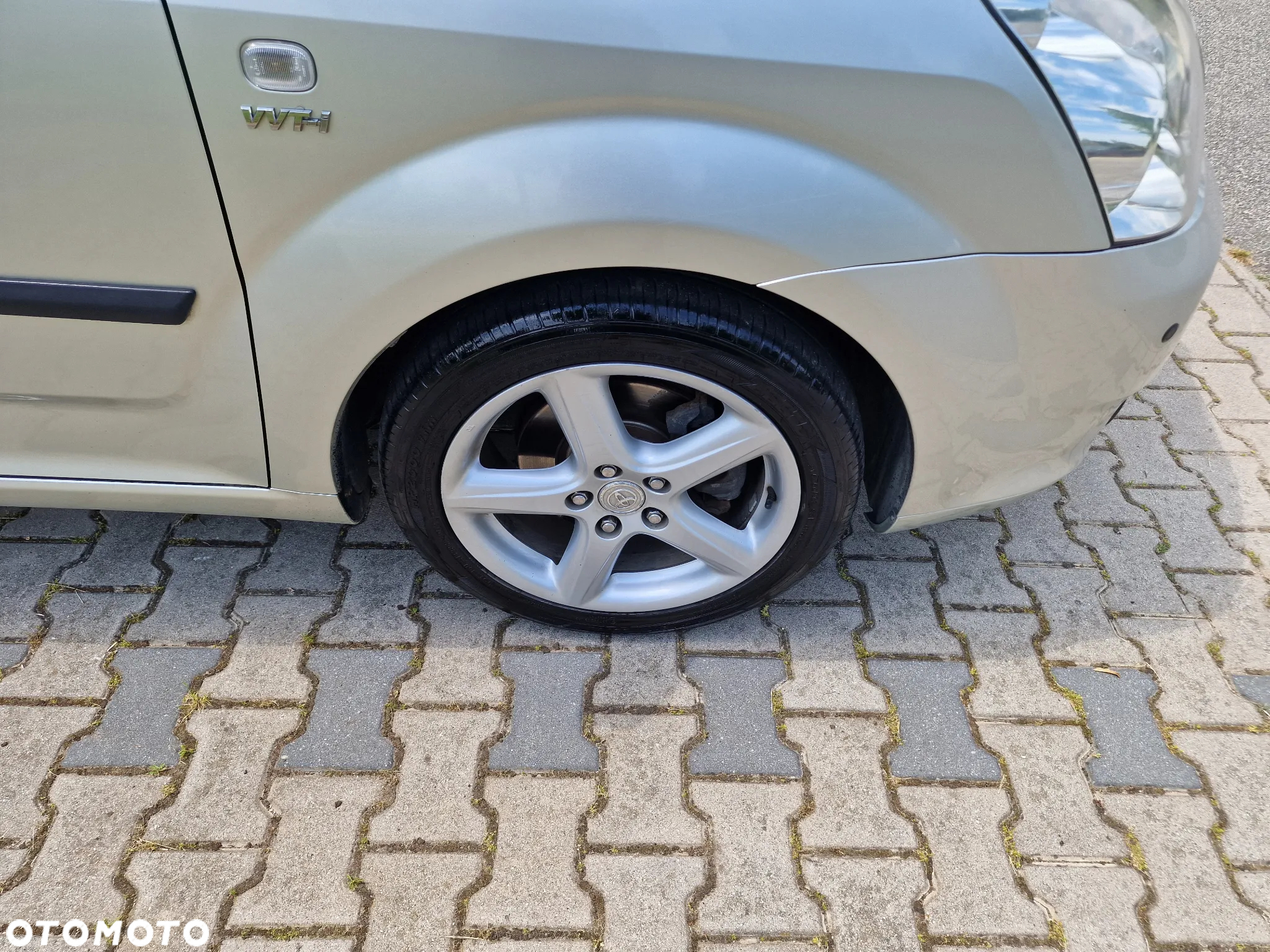 Toyota Corolla Verso 1.8 Sol 7os - 9