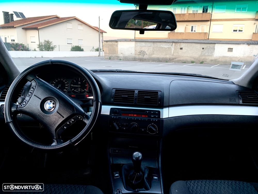 BMW 320 d Touring - 14