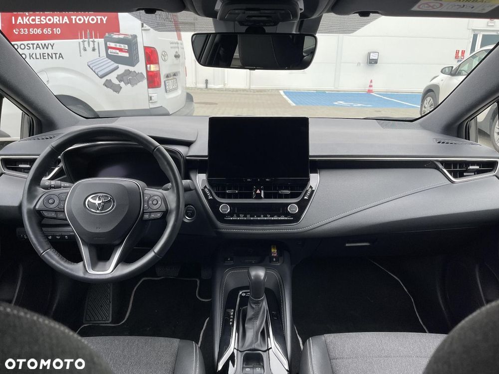 Toyota Corolla - 10