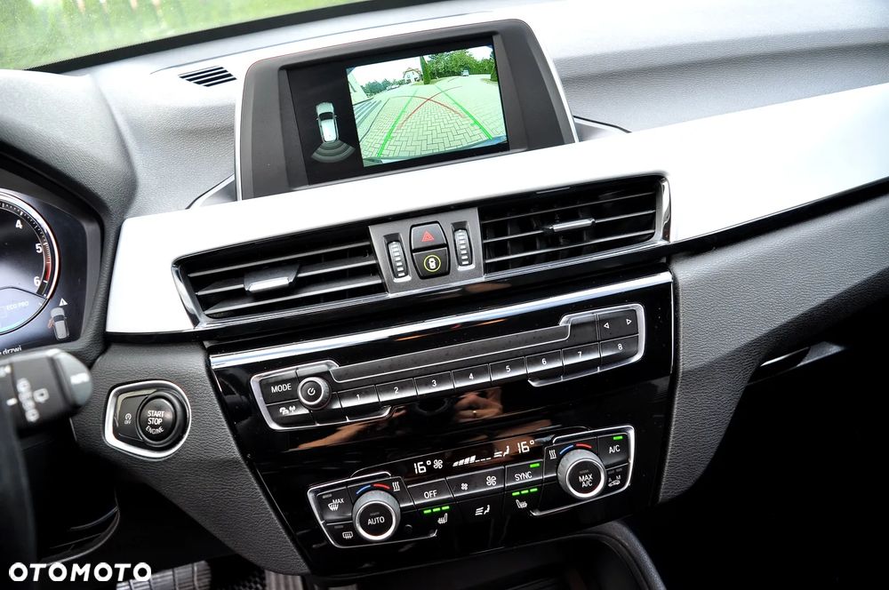 BMW X1 sDrive20d Sport Line - 32