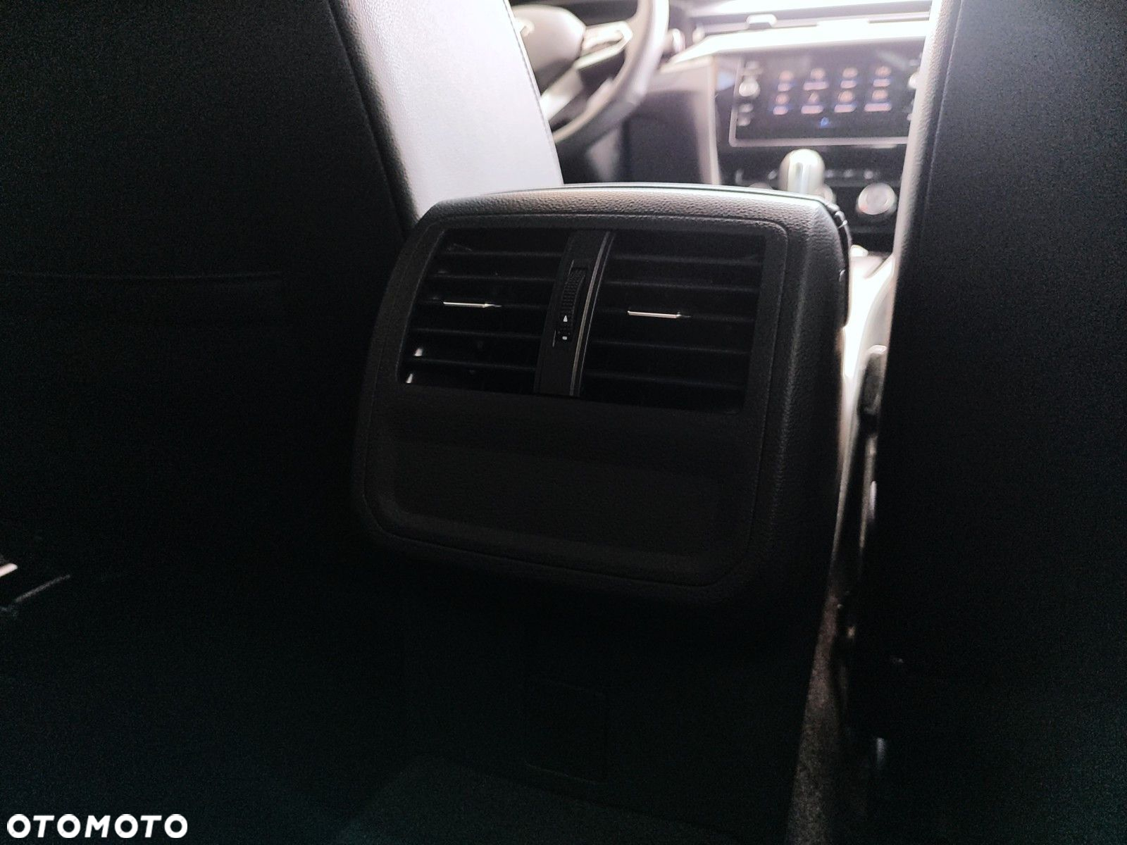 Volkswagen Arteon 2.0 TDI 4Motion R-Line DSG - 14