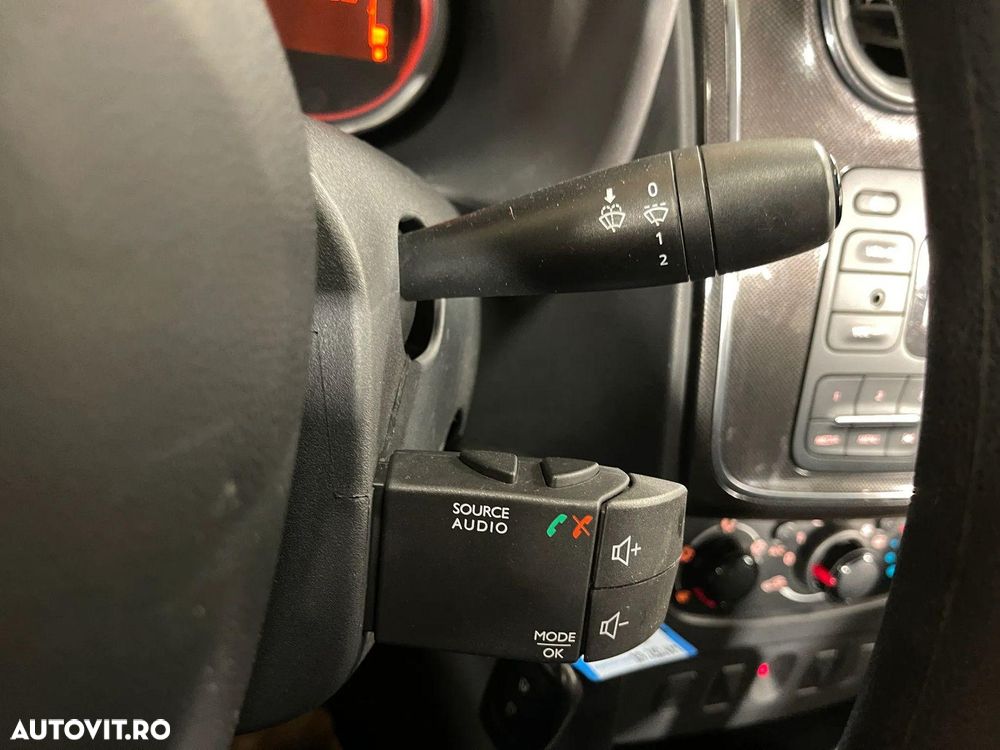 Dacia Logan 1.0 SCe Laureate - 17
