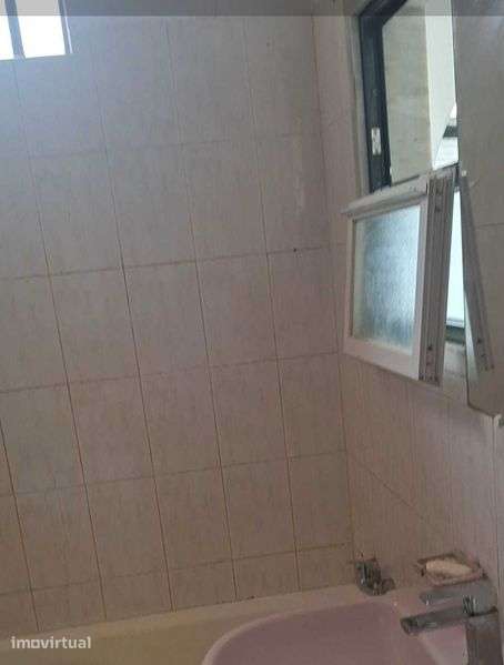 Moradia térrea em Bucelas - Grande imagem: 4/10