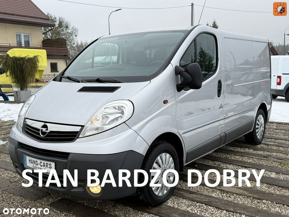 Opel Vivaro - 1