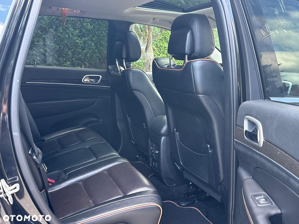 Jeep Grand Cherokee 5.7 V8 HEMI Automatik Overland - 23