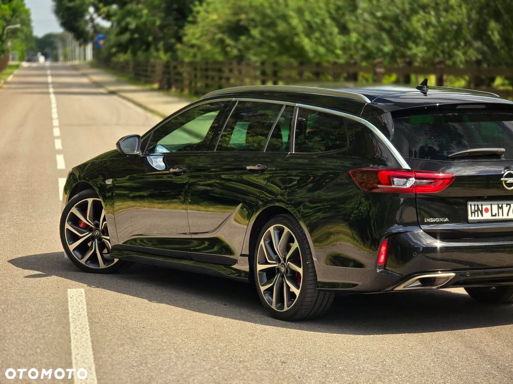 Opel Insignia 2.0 CDTI 4x4 GSi S&S - 40