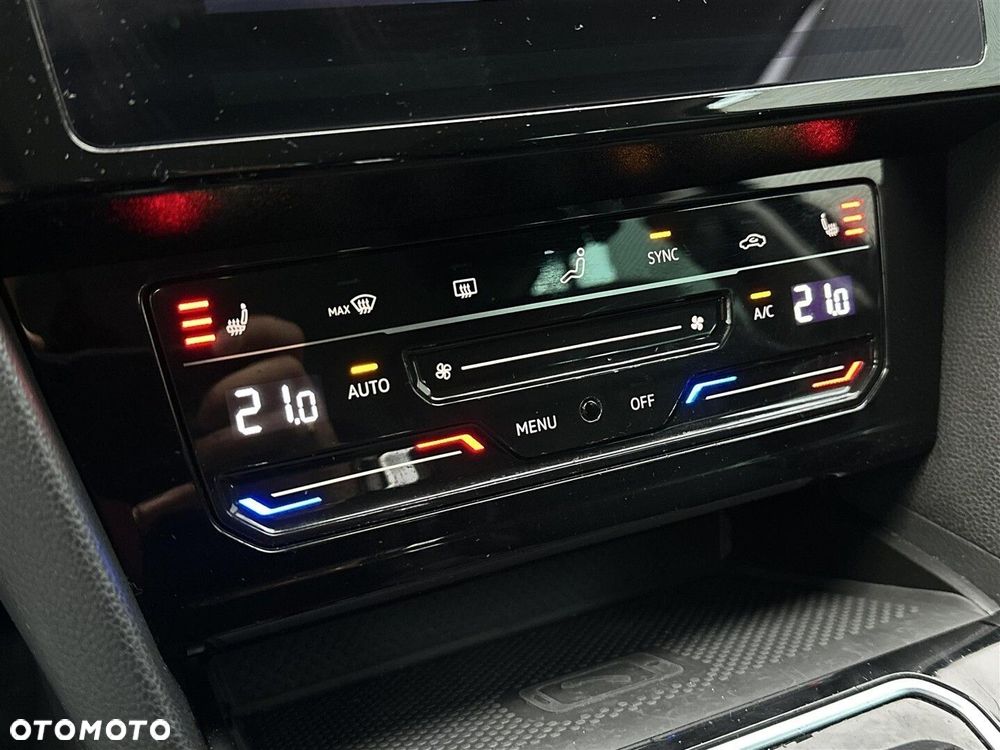 Volkswagen Passat - 21