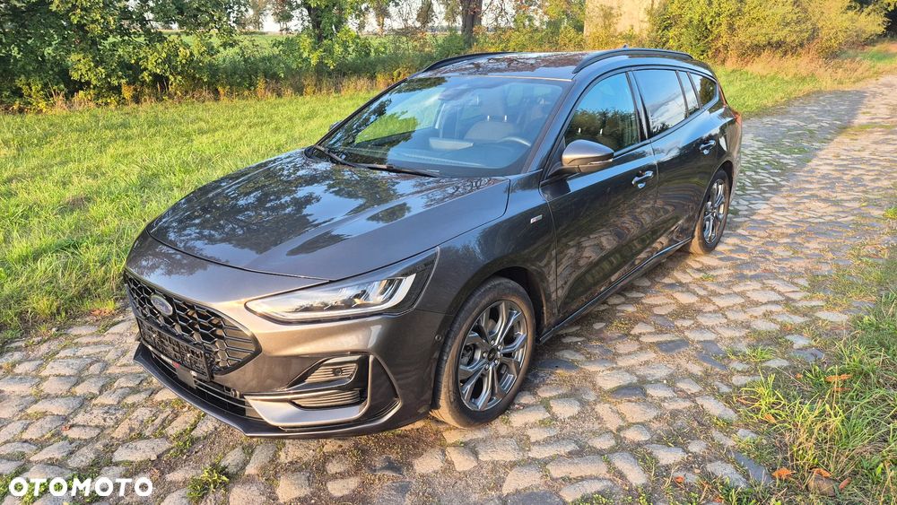 Ford Focus 1.0 EcoBoost Hybrid ST-LINE - 1
