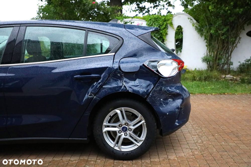 Ford Focus 1.0 EcoBoost Titanium Design - 7