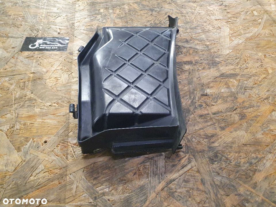 Obudowa Filtra Pyłowego Kabinowego Pokrywa Europa Audi A4 B6 B7 - 15