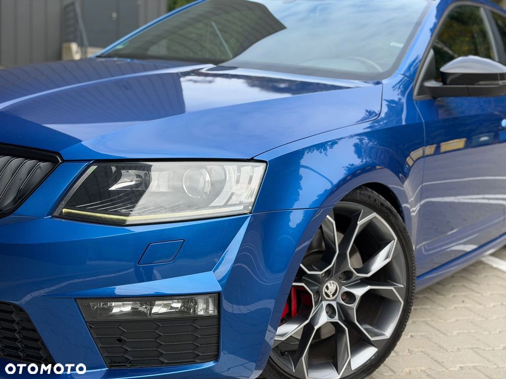 Skoda Octavia 2.0 TDI DSG RS - 28