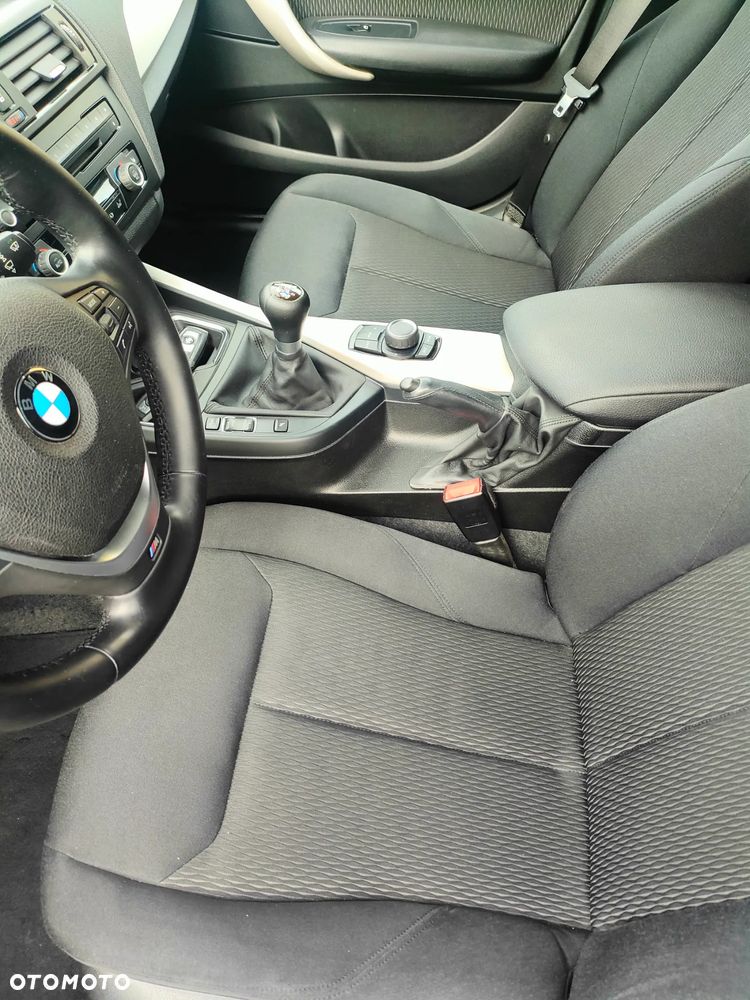 BMW Seria 1 118d xDrive - 11