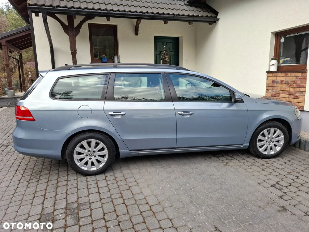 Volkswagen Passat 2.0 TDI Comfortline - 24