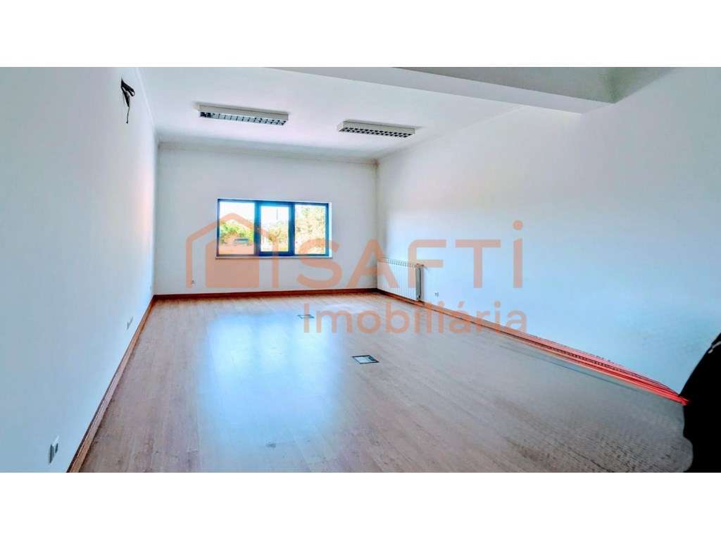 Pavilhão industrial em Pombal - Grande imagem: 5/11