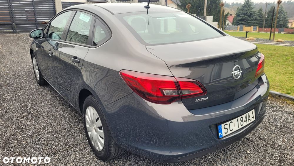 Opel Astra 1.6 Enjoy EU6 - 16