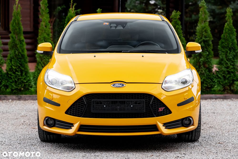 Ford Focus 2.0 EcoBoost ST - 7