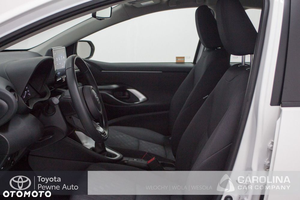 Toyota Yaris - 10