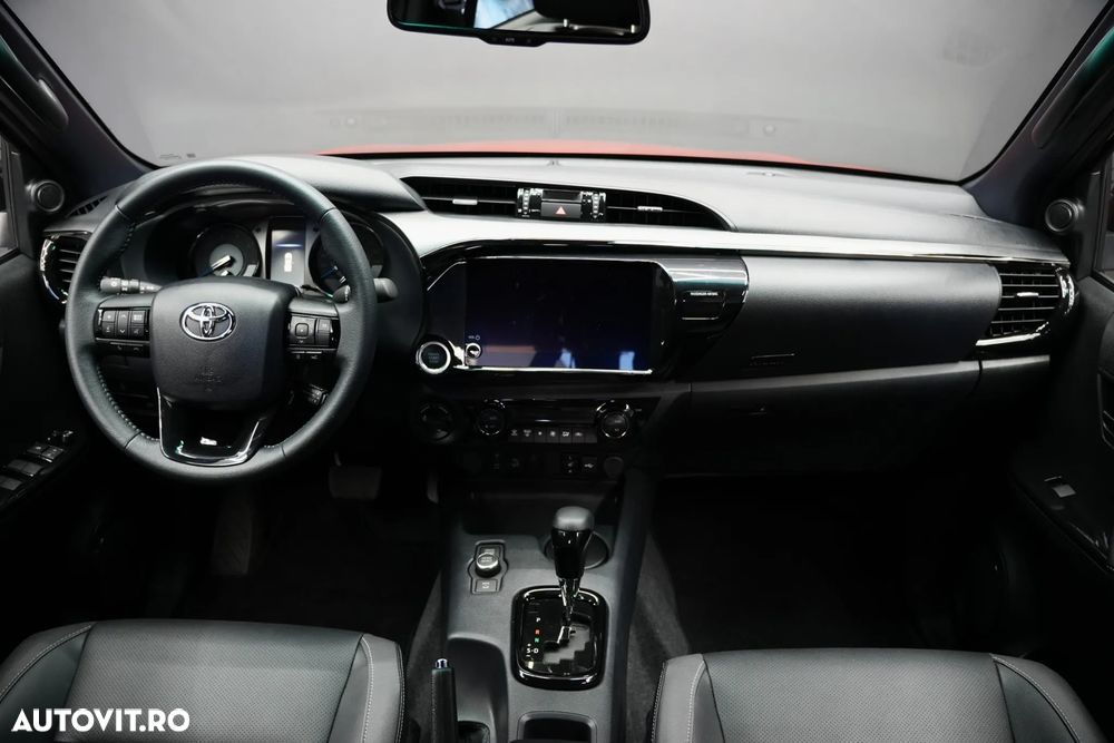 Toyota Hilux 2.8D 204CP 4x4 Double Cab AT Invincible - 11