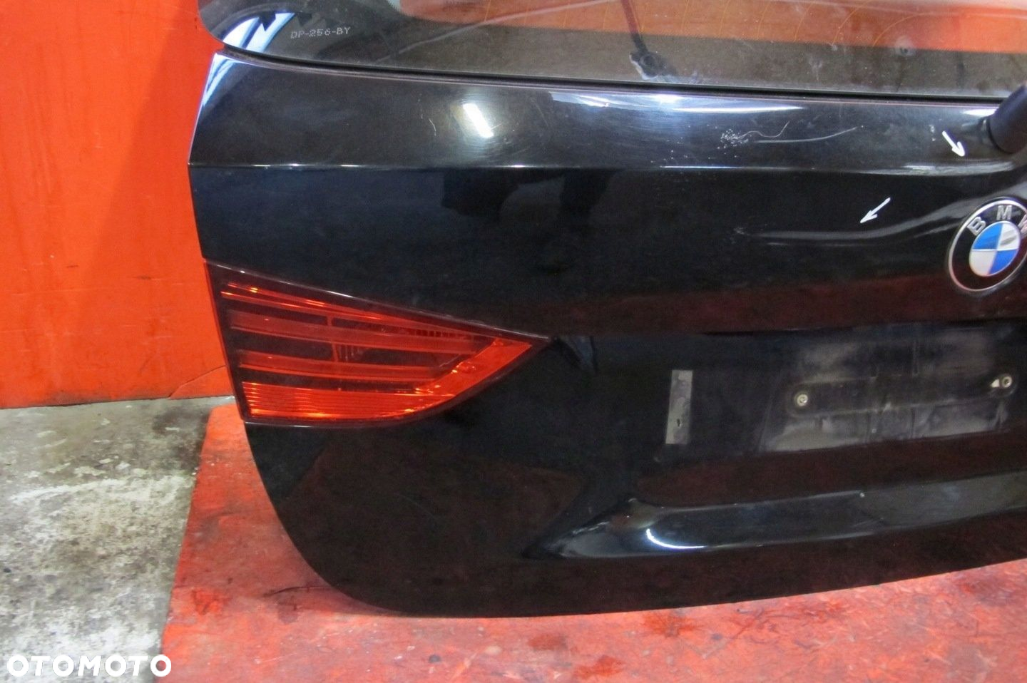 BMW X1 E84 LCI LIFT KLAPA SZYBA BAGAŻNIKA TYŁ TYLNA 668 SCHWARZ 2 - 7