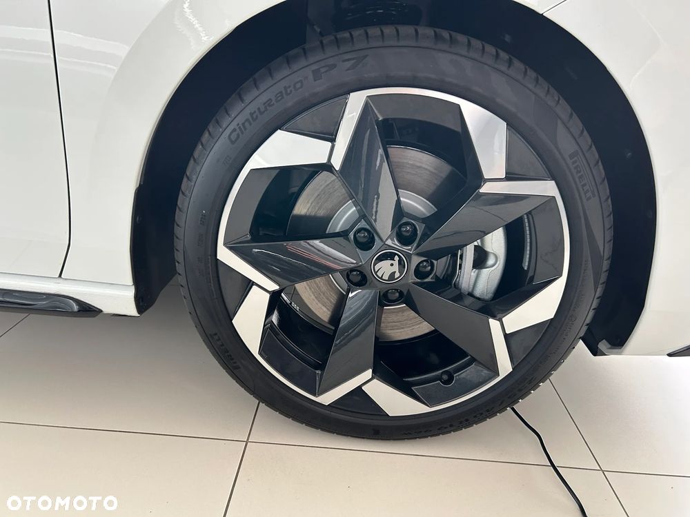 Skoda Superb 2.0 TSI Sportline DSG - 16