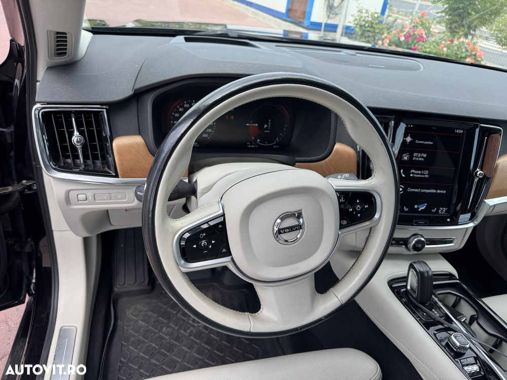 Volvo V90 T6 Recharge AWD Geartronic Inscription - 6