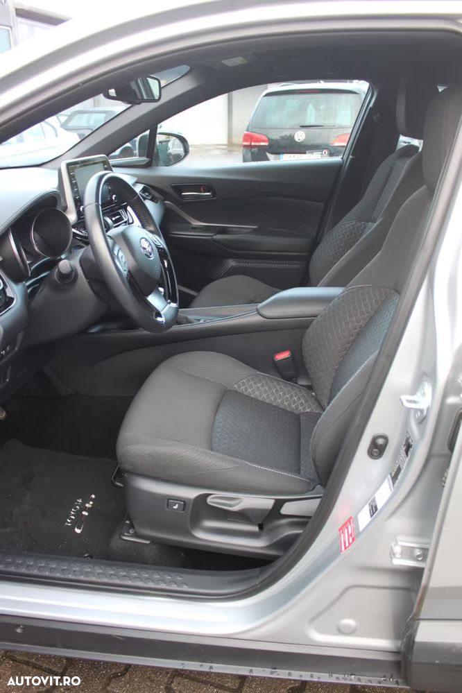 Toyota C-HR 1.8 HSD 4x2 CVT C-enter - 8