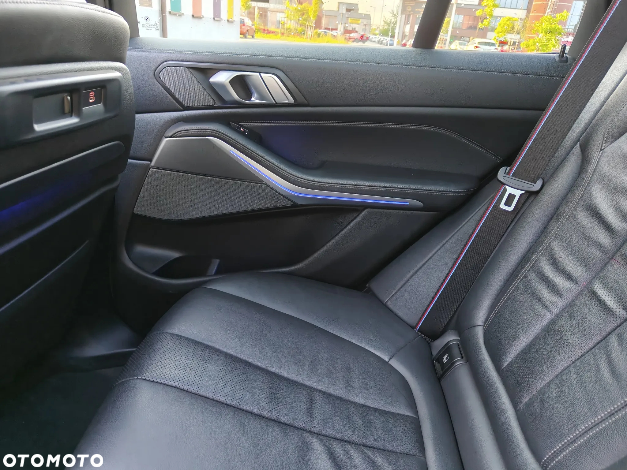 BMW X5 M M50i - 14