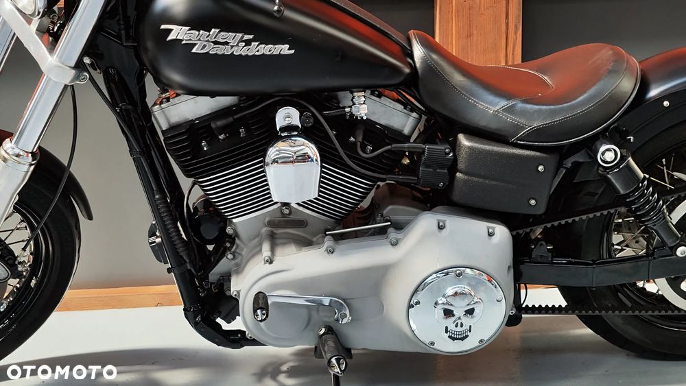 Harley-Davidson Dyna Street Bob - 23