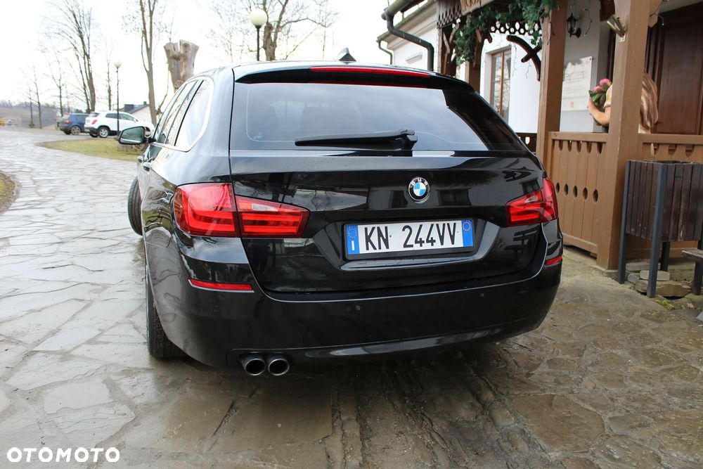 BMW Seria 5 520d Sport-Aut - 11