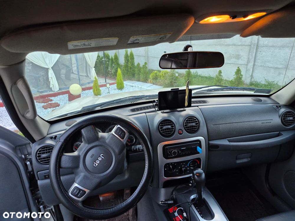 Jeep Liberty - 5