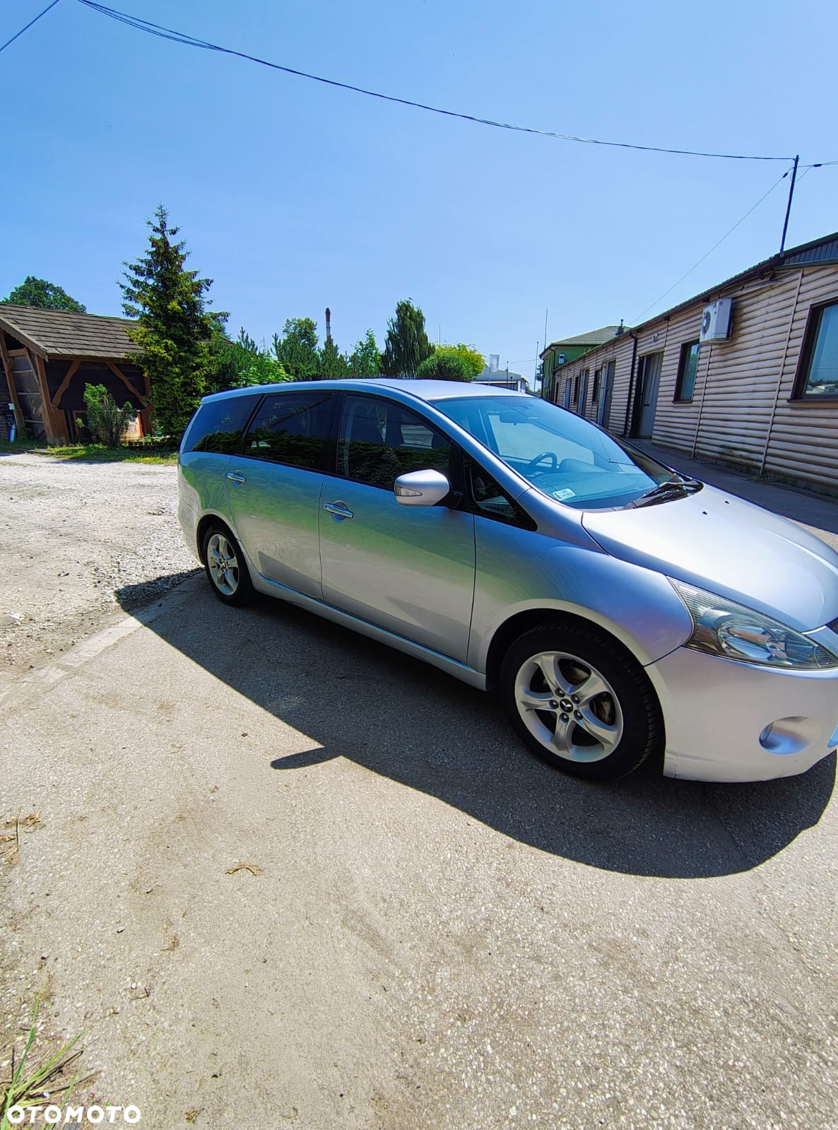 Mitsubishi Grandis - 9