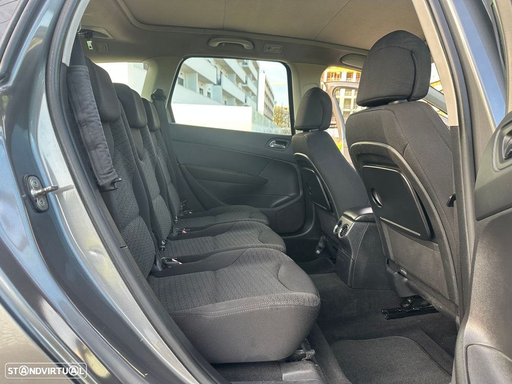 Peugeot 308 1.6 HDi Executive CVM6 - 14