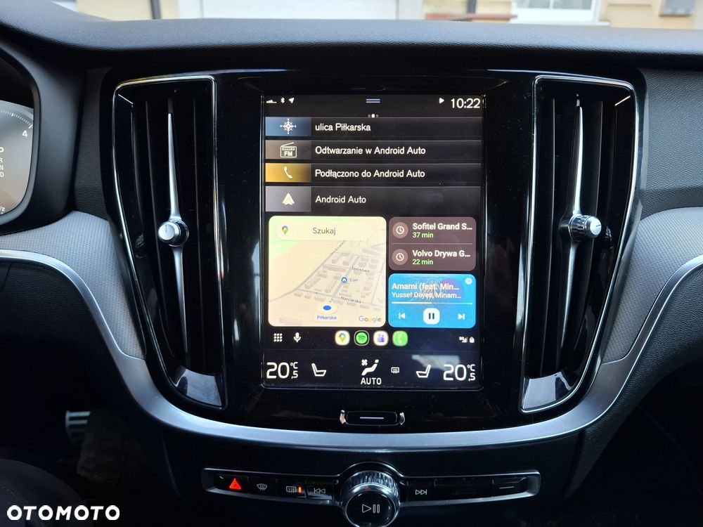 Volvo V60 D3 R-Design - 16