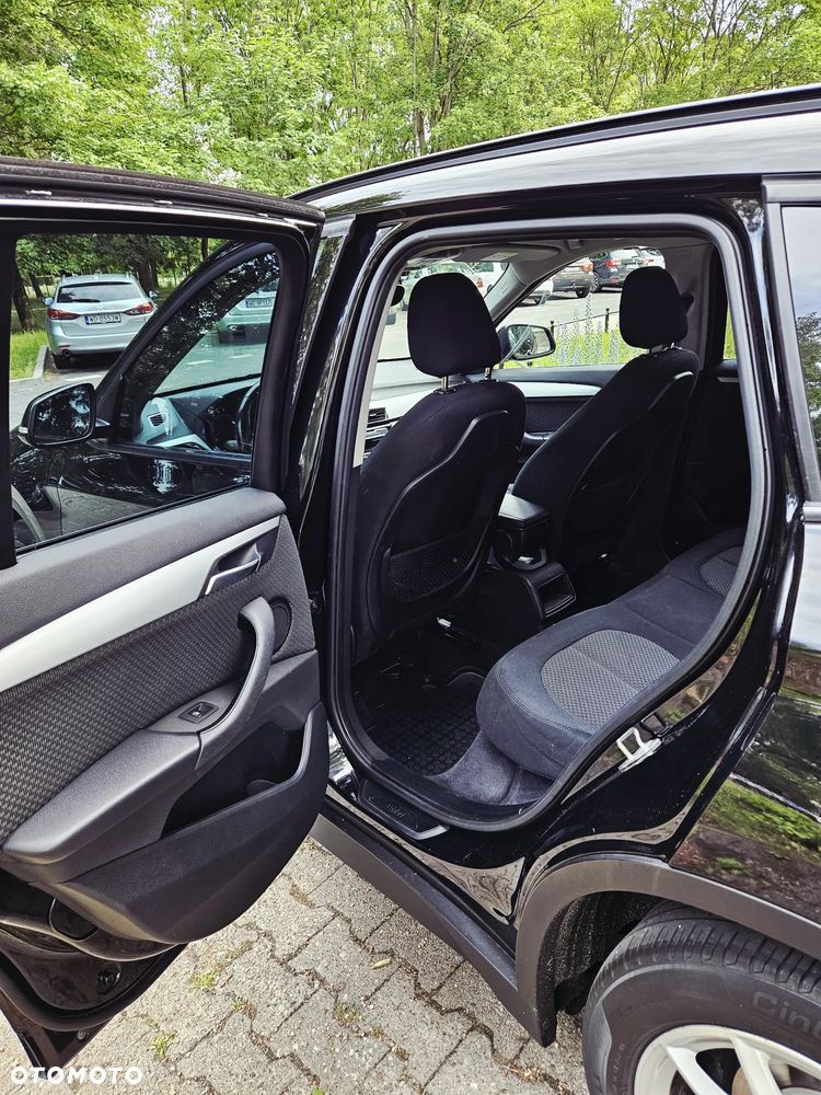BMW X1 sDrive18i Advantage - 35