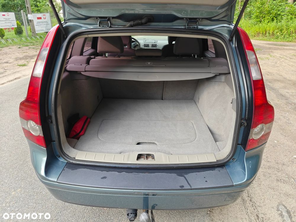 Volvo V50 2.0D Momentum - 33