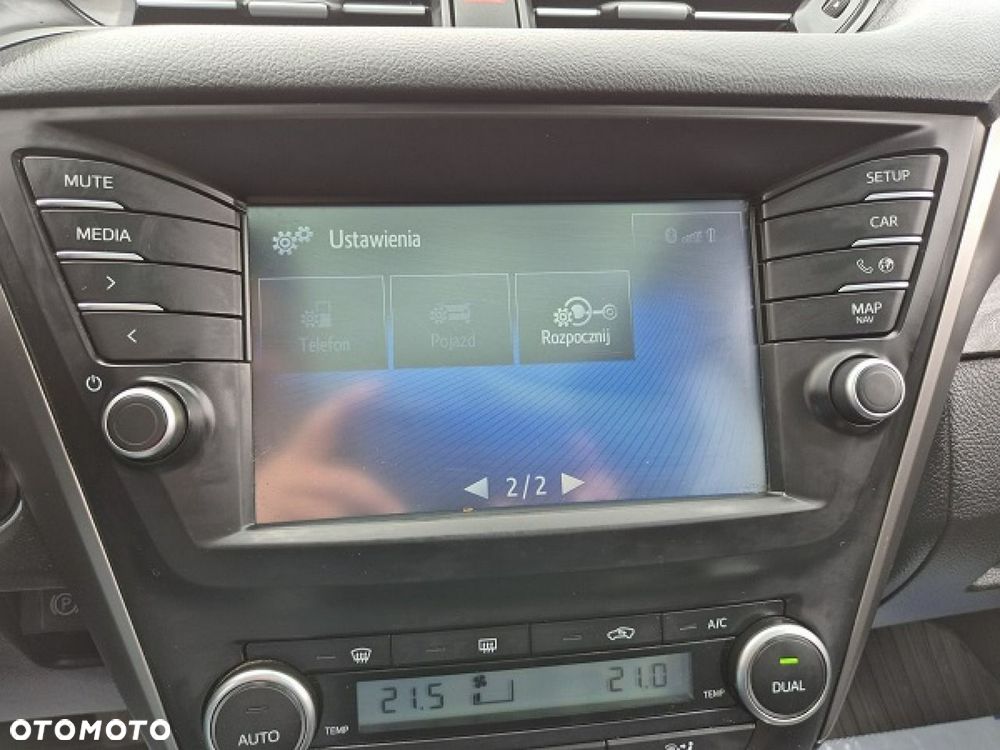 Toyota Avensis - 38