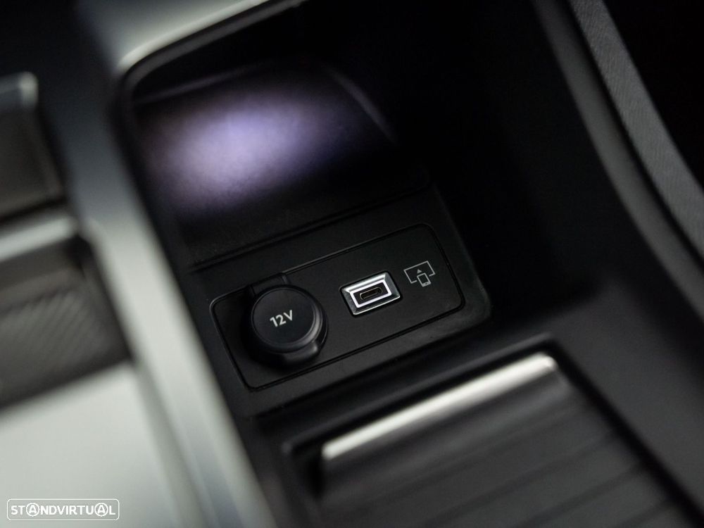 Peugeot 308 1.6 Hybrid Active Pack e-EAT8 - 29