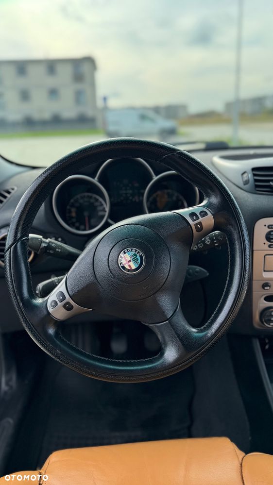 Alfa Romeo 147 - 28