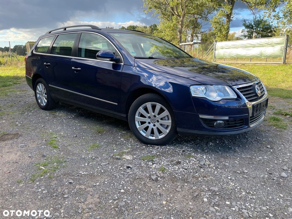 Volkswagen Passat - 4